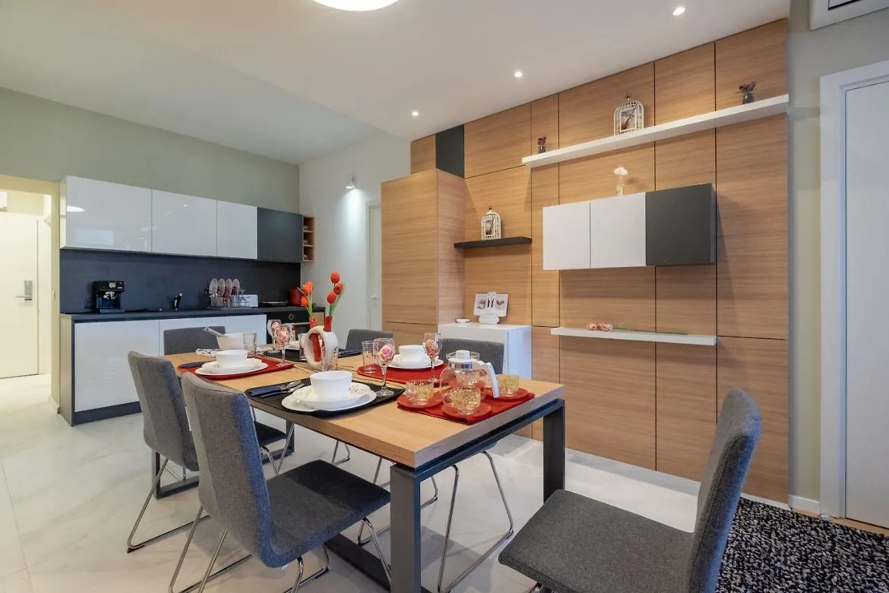 Vitosha Blvd Luxury 2-Bedroom, 2-Bathroom With Balcony Sofia Bulgaria