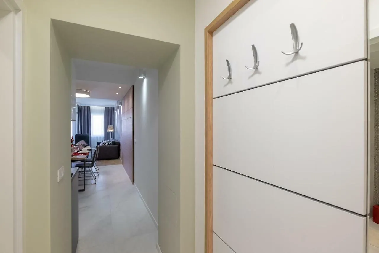 Vitosha Blvd Luxury 2-Bedroom, 2-Bathroom With Balcony Sofia Apartment